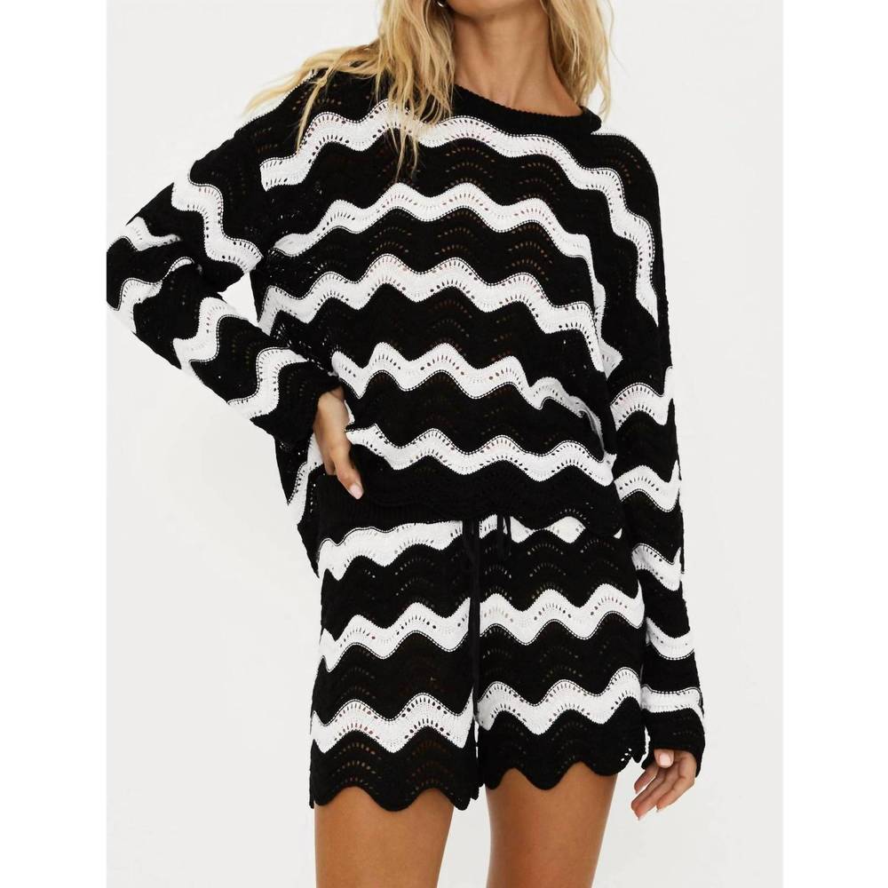 NEW BEACH RIOT beach wavy sweater in black - Picture 3 of 5